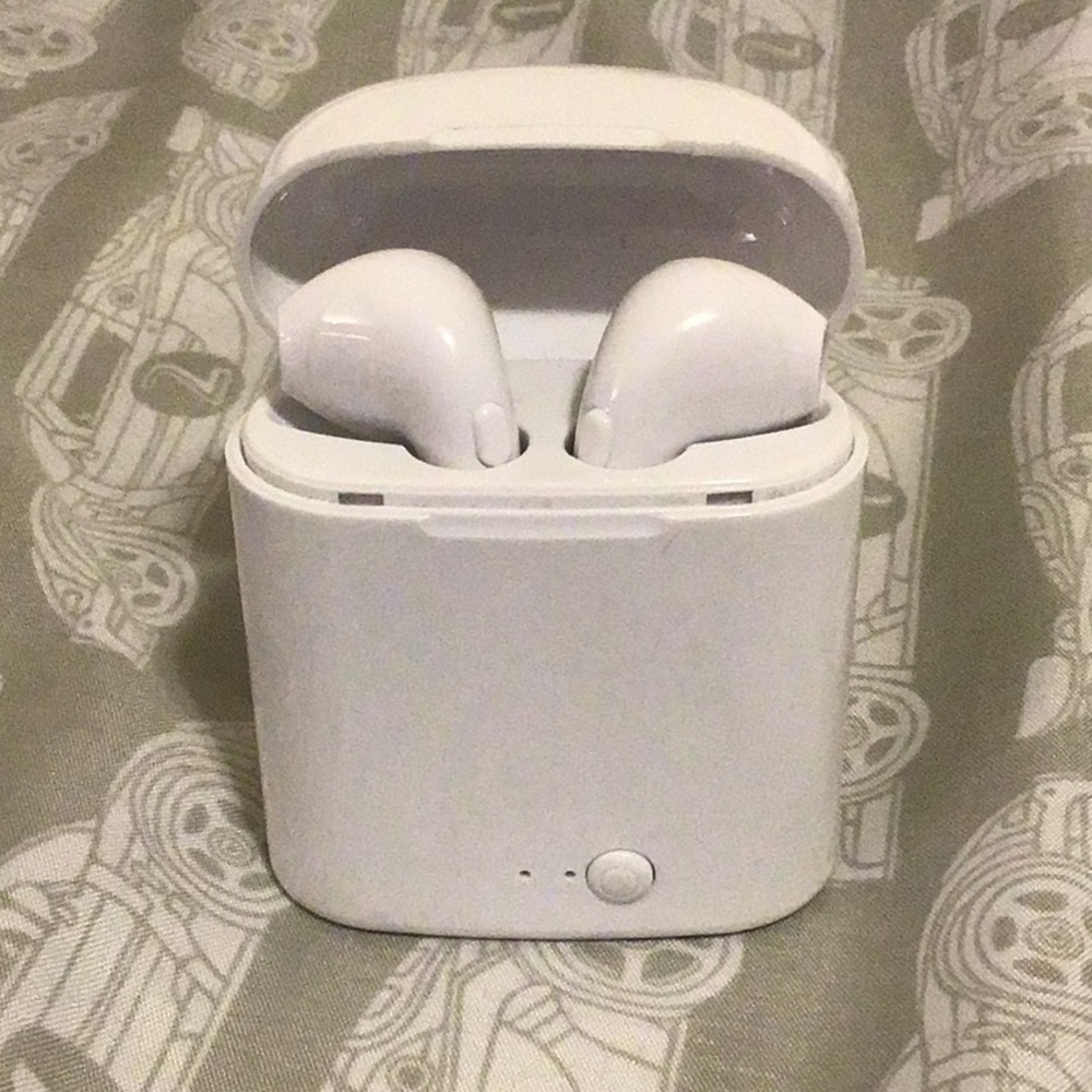 AirPods